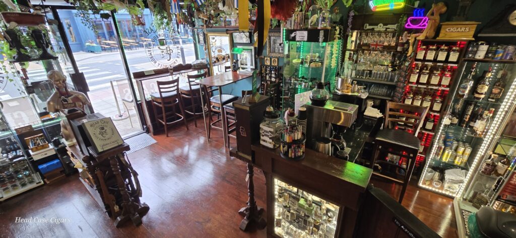 Head Case Cigars <span class="cnm-featured-badge">Featured</span>